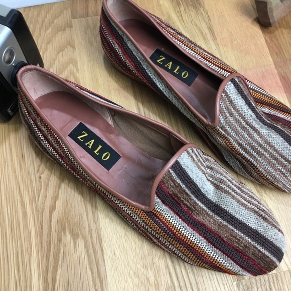 Zalo Women’s slip on Shoe - Picture 2 of 9